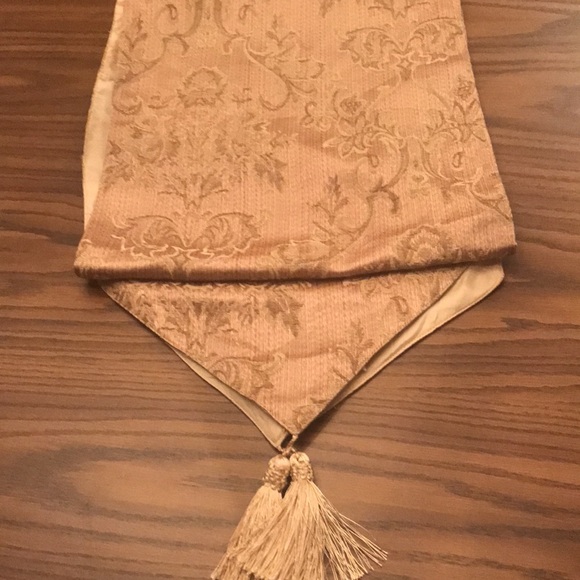Elegant Tan Table Runner - Picture 1 of 5